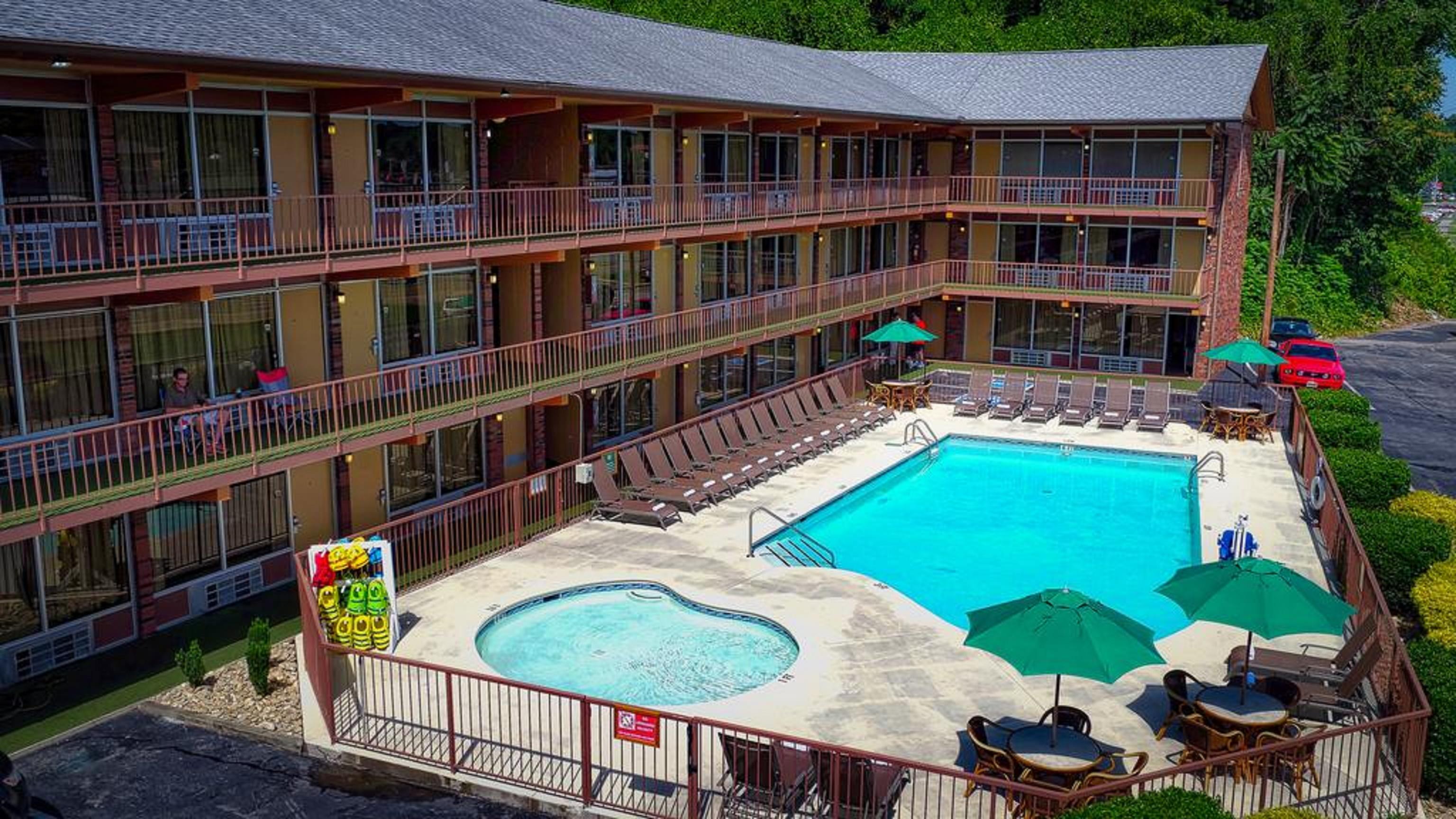 Wild Bear Inn Pigeon Forge Exteriér fotografie