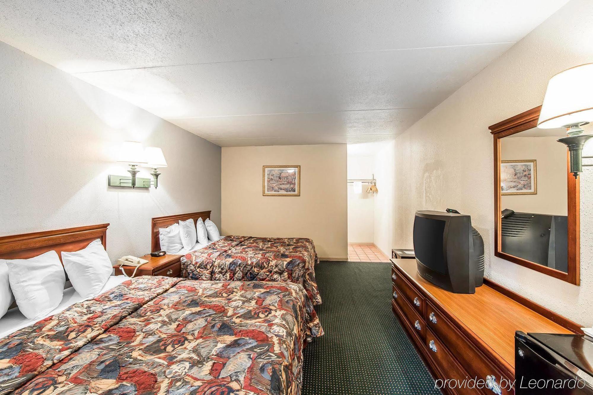 Wild Bear Inn Pigeon Forge Exteriér fotografie
