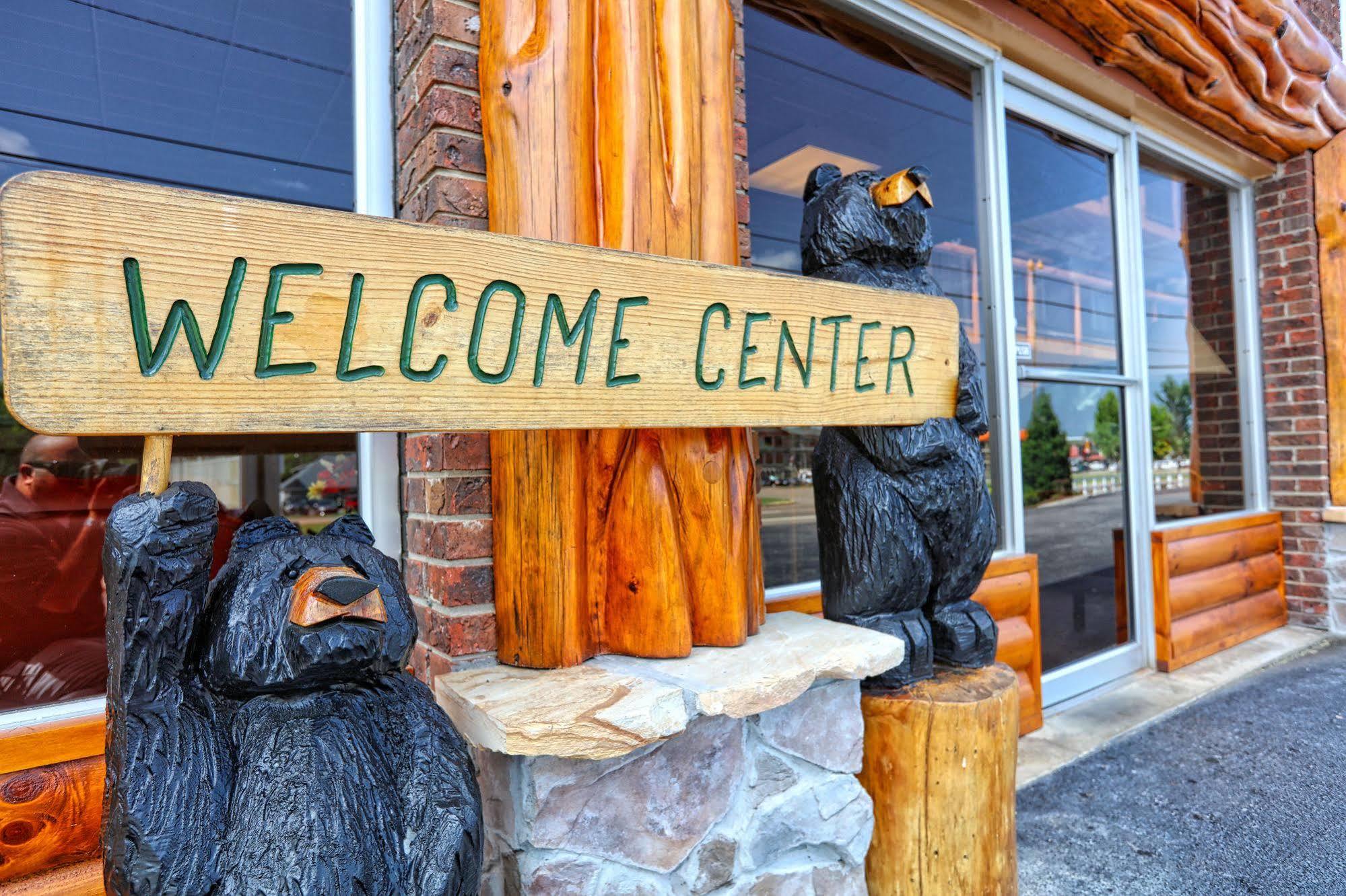Wild Bear Inn Pigeon Forge Exteriér fotografie