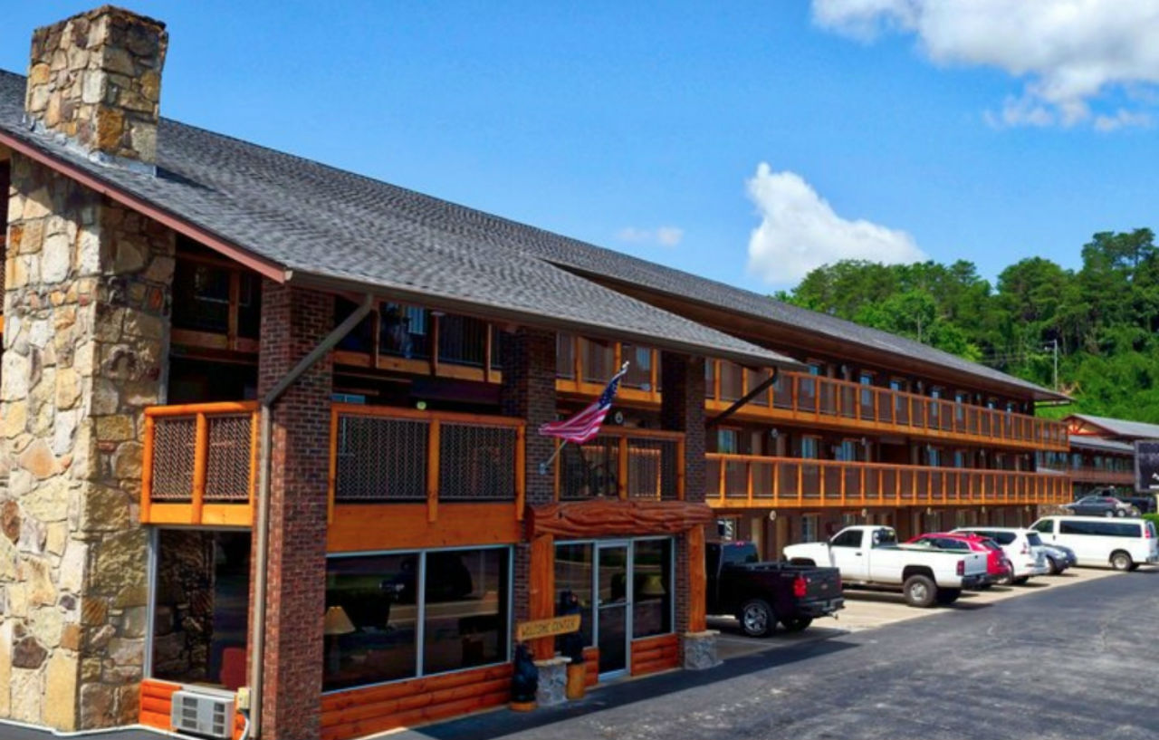 Wild Bear Inn Pigeon Forge Exteriér fotografie